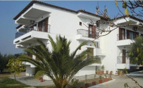 Отель Yianna Studios & Apartments  Геракини